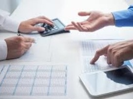 Як новий уряд може зменшити цифри в рахунках українців